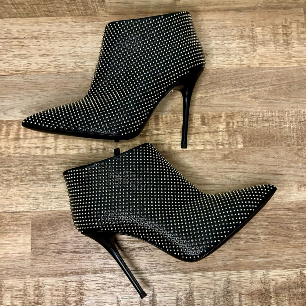 NWT-AUTHENTIC Giuseppe Zanotti Black Leather Metal Studded Booties, 36 (6.0/6.5)